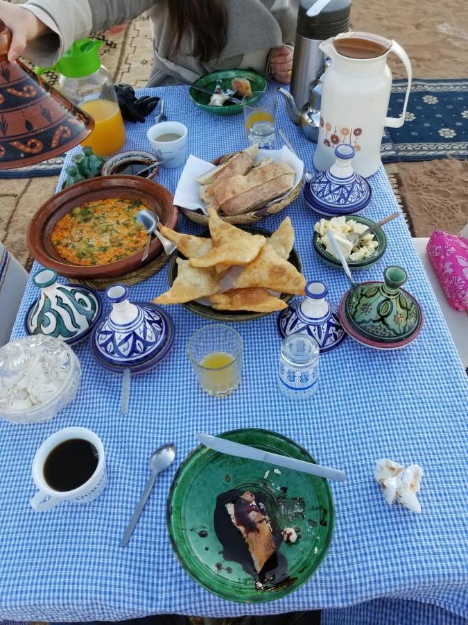 Family Moroccan House Merzouga Exteriör bild