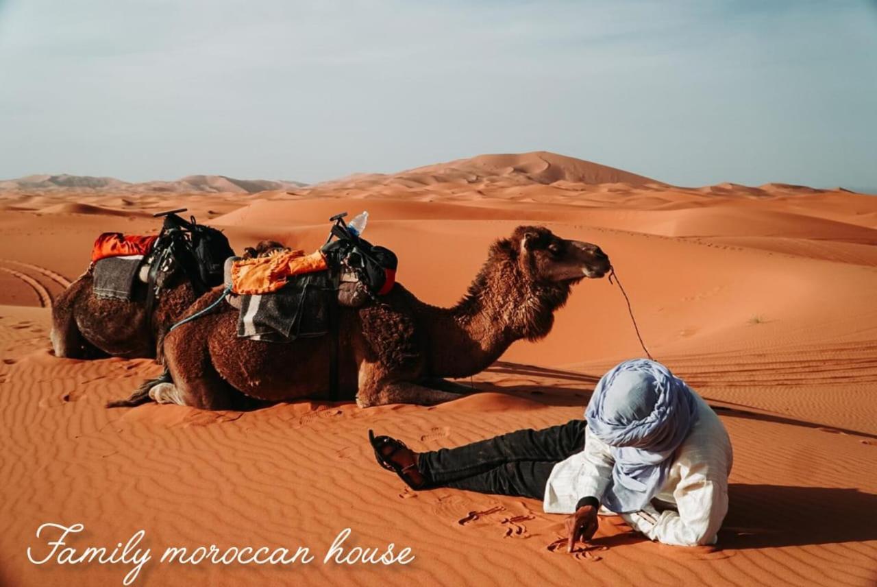 Family Moroccan House Merzouga Exteriör bild