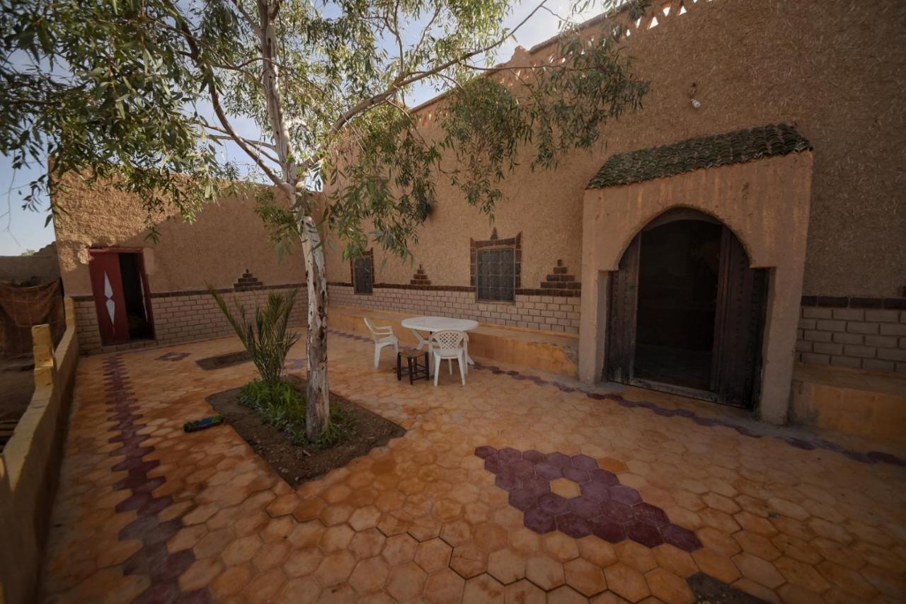 Family Moroccan House Merzouga Exteriör bild